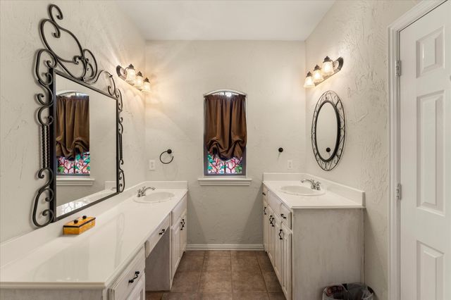 230 Lake Drive, Mount Vernon, TX 75457