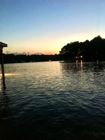 230 Lake Drive, Mount Vernon, TX 75457