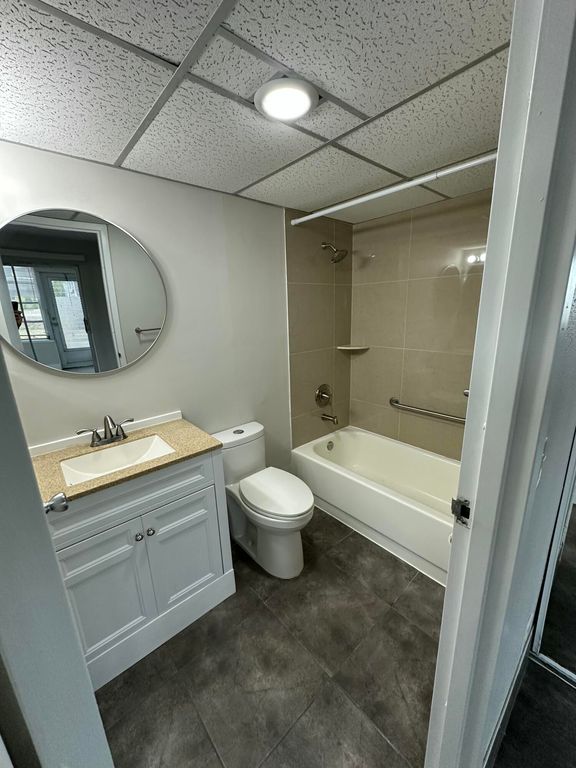 195 Brittany E, Delray Beach, FL 33446