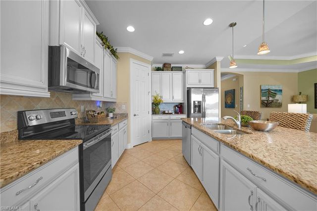 13120 Silver Thorn LOOP, North Fort Myers, FL 33903