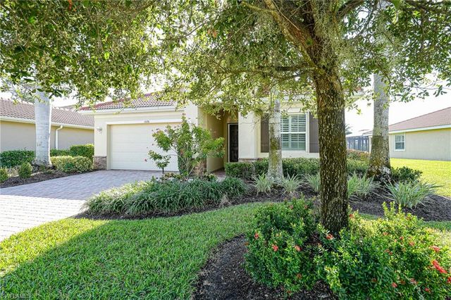 13120 Silver Thorn LOOP, North Fort Myers, FL 33903