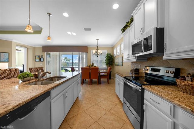 13120 Silver Thorn LOOP, North Fort Myers, FL 33903