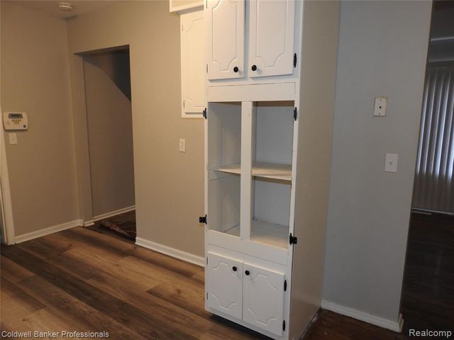 5919 Western Road, Flint, MI 48506
