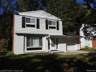 5919 Western Road, Flint, MI 48506