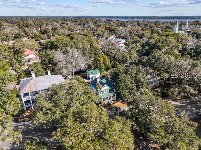 1307 Bay St, Beaufort, SC 29902