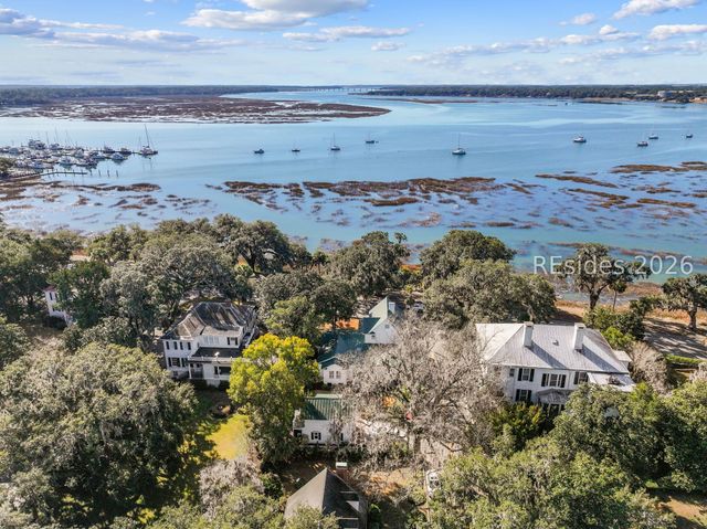 1307 Bay St, Beaufort, SC 29902