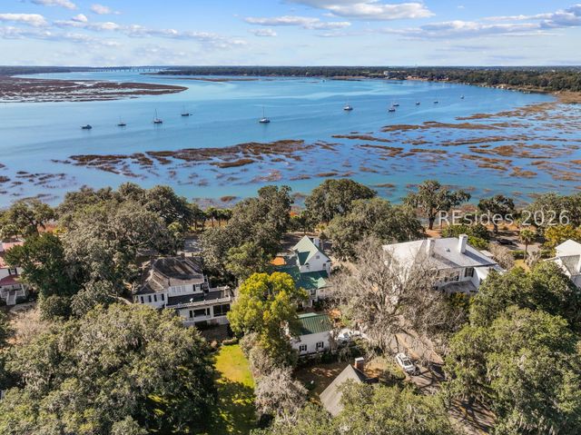 1307 Bay St, Beaufort, SC 29902