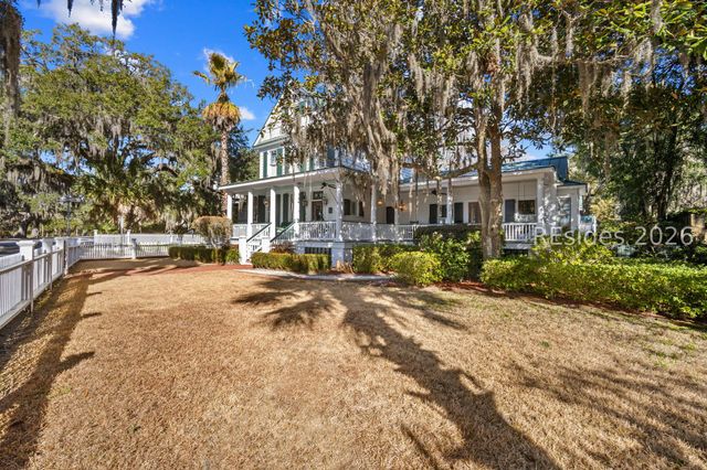1307 Bay St, Beaufort, SC 29902