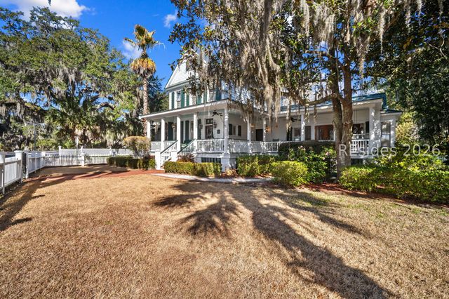 1307 Bay St, Beaufort, SC 29902