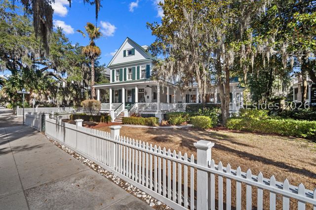 1307 Bay St, Beaufort, SC 29902