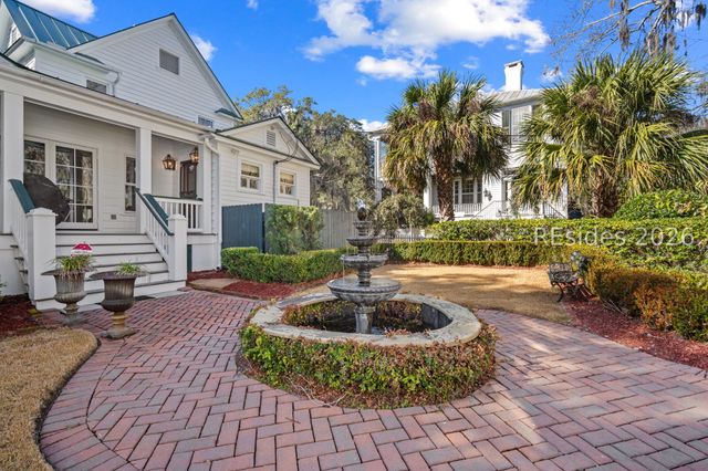 1307 Bay St, Beaufort, SC 29902