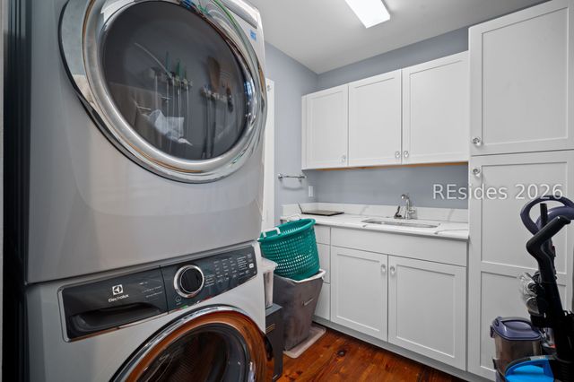 1307 Bay St, Beaufort, SC 29902