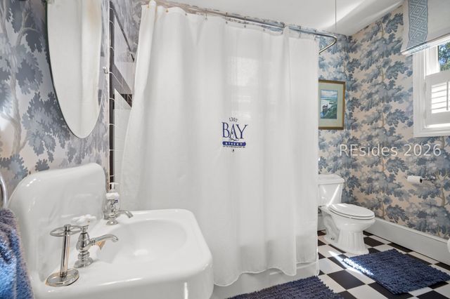 1307 Bay St, Beaufort, SC 29902