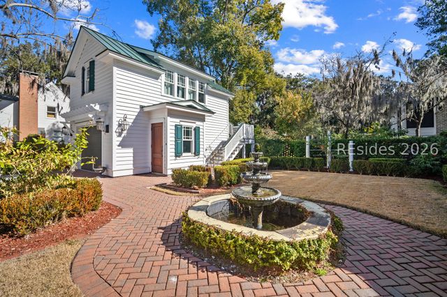 1307 Bay St, Beaufort, SC 29902