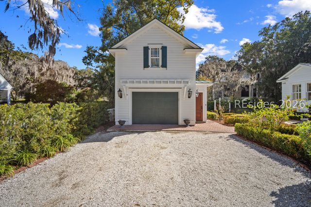 1307 Bay St, Beaufort, SC 29902