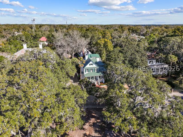 1307 Bay St, Beaufort, SC 29902