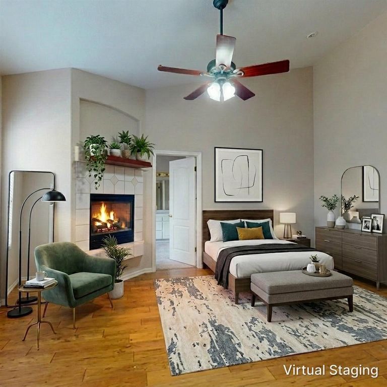 Image 13 of property listing at 2050 E Fox Glen Drive, Fresno, CA 93730