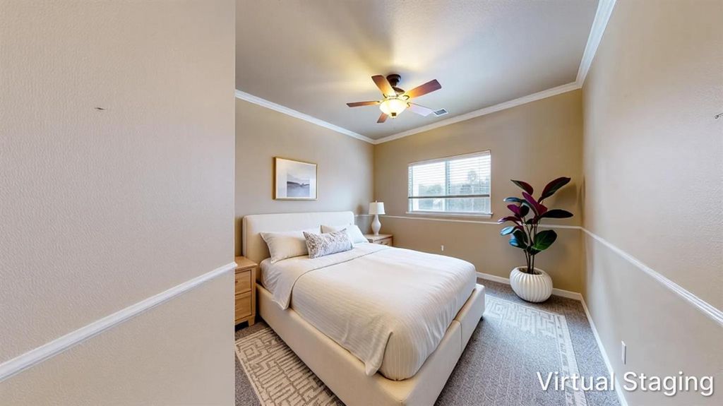 Image 23 of property listing at 2050 E Fox Glen Drive, Fresno, CA 93730