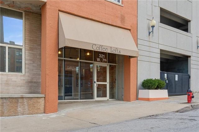 321 W 7th Street 402, Kansas City, MO 64105
