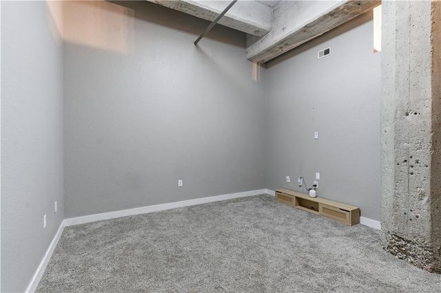 321 W 7th Street 402, Kansas City, MO 64105