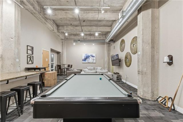 321 W 7th Street 402, Kansas City, MO 64105