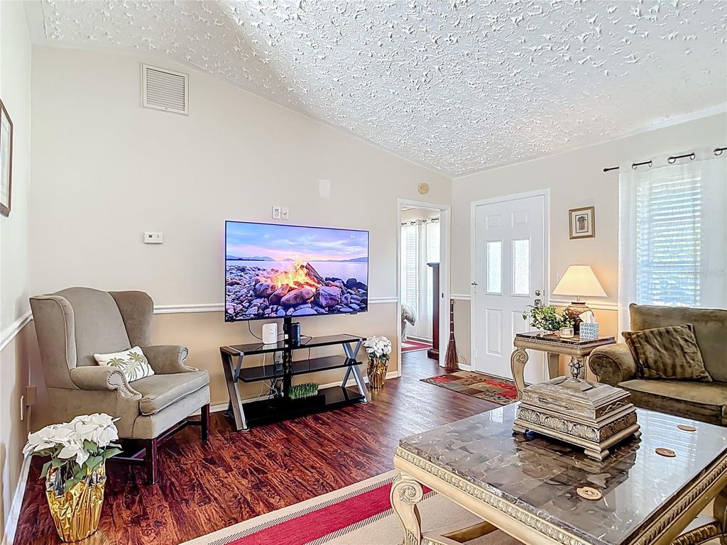 Image 19 of property listing at 10251 OCEANSPRAY BOULEVARD, Englewood, FL 34224