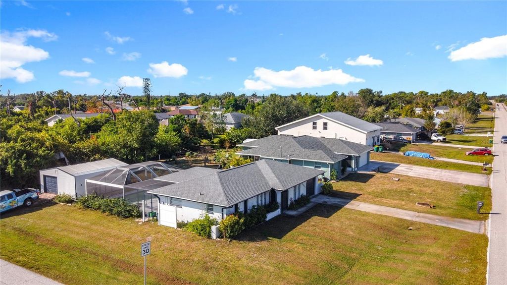 Image 4 of property listing at 10251 OCEANSPRAY BOULEVARD, Englewood, FL 34224