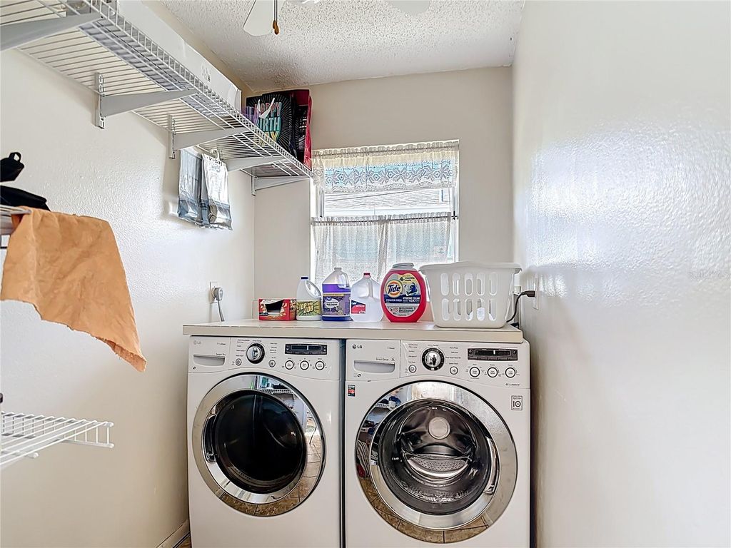 Image 38 of property listing at 10251 OCEANSPRAY BOULEVARD, Englewood, FL 34224