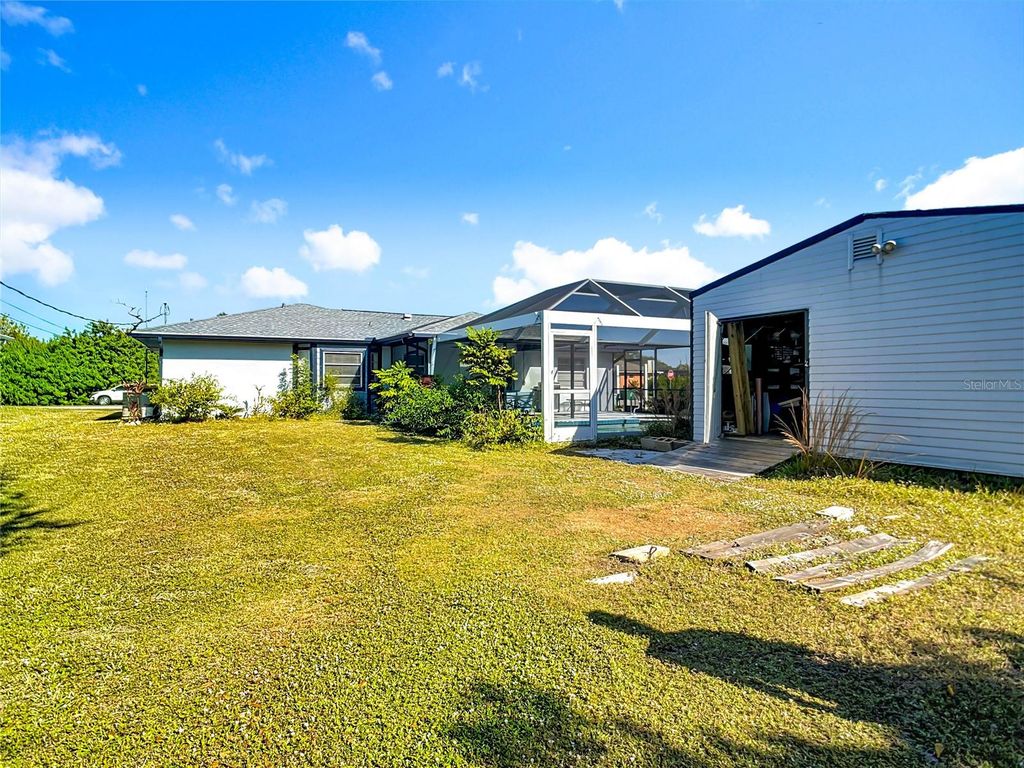 Image 41 of property listing at 10251 OCEANSPRAY BOULEVARD, Englewood, FL 34224