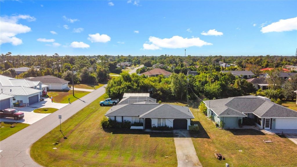 Image 44 of property listing at 10251 OCEANSPRAY BOULEVARD, Englewood, FL 34224