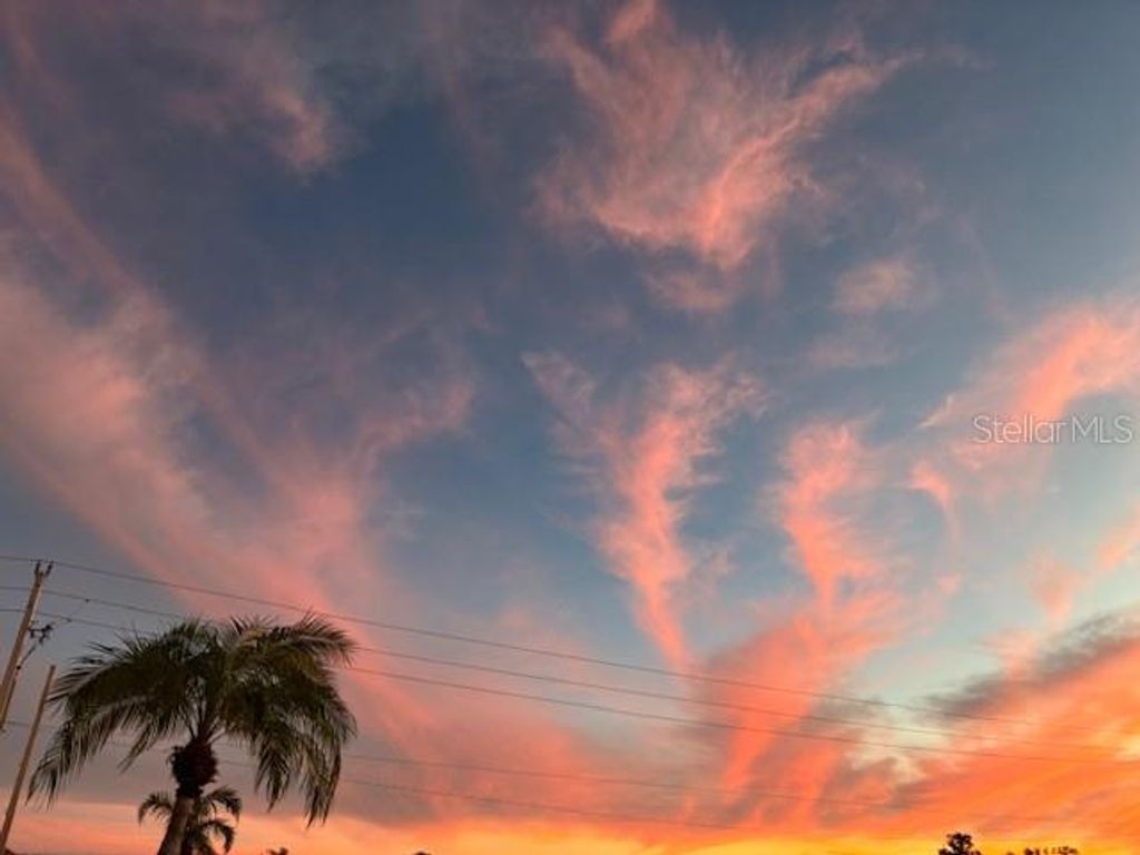 Image 56 of property listing at 10251 OCEANSPRAY BOULEVARD, Englewood, FL 34224