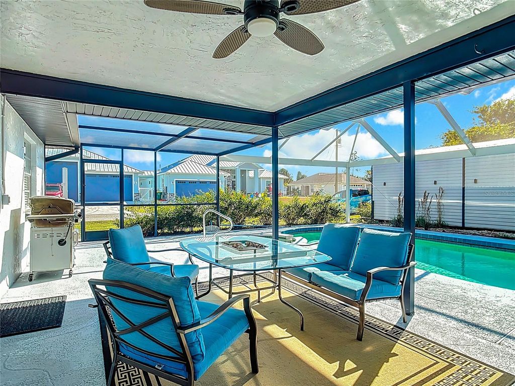 Image 7 of property listing at 10251 OCEANSPRAY BOULEVARD, Englewood, FL 34224