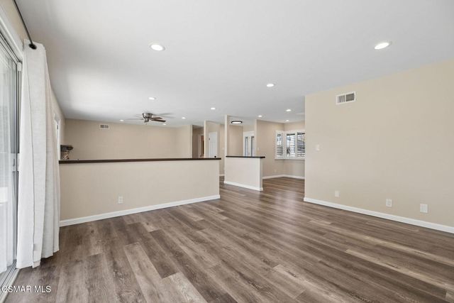2066 Dwight Avenue, Camarillo, CA 93010