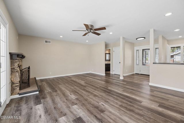 2066 Dwight Avenue, Camarillo, CA 93010