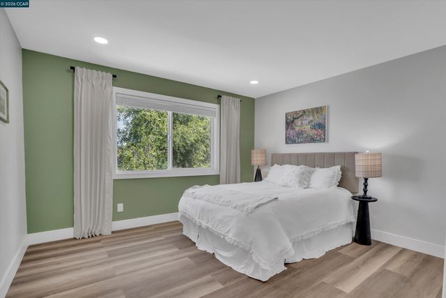 2131 Pomona Ave, Martinez, CA 94553