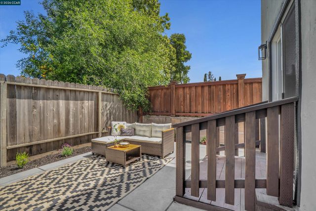 2131 Pomona Ave, Martinez, CA 94553