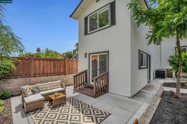 2131 Pomona Ave, Martinez, CA 94553