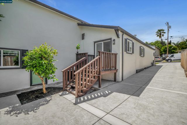 2131 Pomona Ave, Martinez, CA 94553