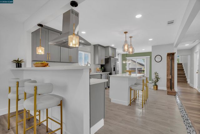 2131 Pomona Ave, Martinez, CA 94553