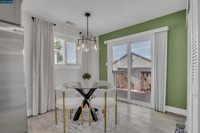 2131 Pomona Ave, Martinez, CA 94553