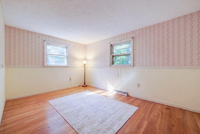 15 Carriage Dr, Chelmsford, MA 01824