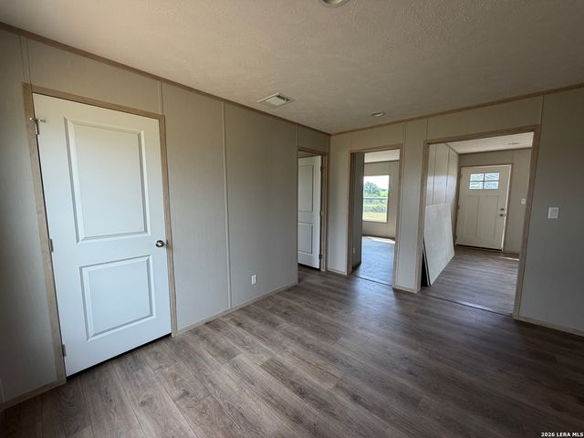 4214 Woodrow Center Rd, Kingsbury, TX 78638