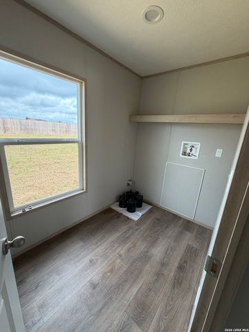 4214 Woodrow Center Rd, Kingsbury, TX 78638
