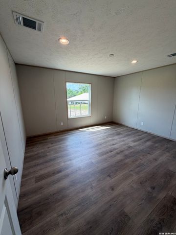4214 Woodrow Center Rd, Kingsbury, TX 78638