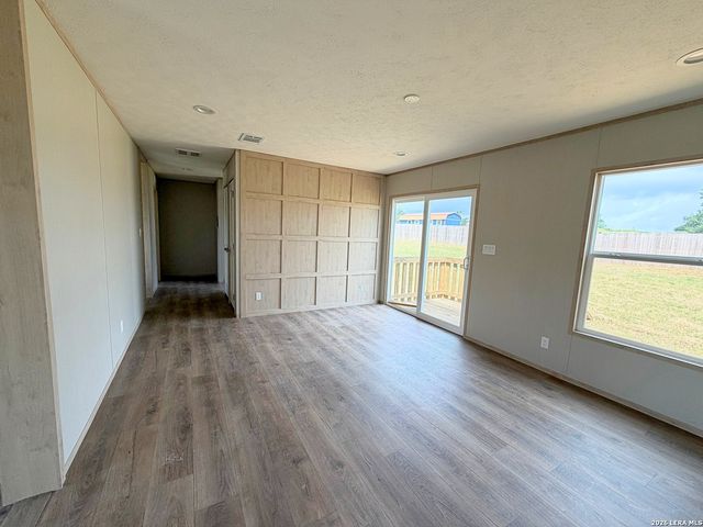 4214 Woodrow Center Rd, Kingsbury, TX 78638