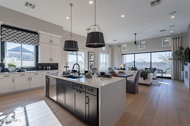 3346 S STUART Court, Gilbert, AZ 85297