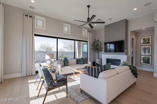 3346 S STUART Court, Gilbert, AZ 85297