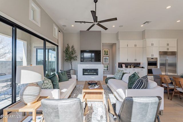 3346 S STUART Court, Gilbert, AZ 85297