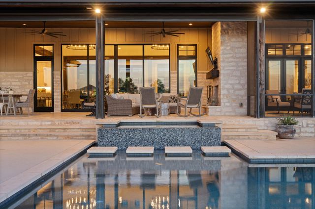 1457 Avenida High VW, Driftwood, TX 78619