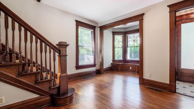 128 S Pearl Street, Granville, OH 43023